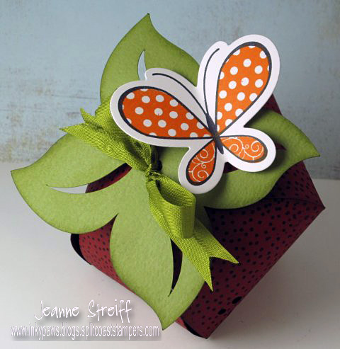 Strawberry Box
The Strawberry box was cut with a Sizzix eclips (Album, Bags & Boxes 2 cartridge) and the butterfly was cut with The Stamps of Life Butterfly Die set. I used Tangerine and Chocolate inks.
Keywords: butterfly2build, Sizzix, eclips, Premium Die Inks