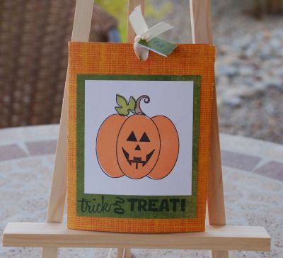 Trick or Treat Apple Cider Slider
When you pull on the ribbon, it reveals a packet of apple cider.  These stamps came just at the right time for me to make this!
