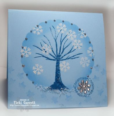 Christmas
I made this card using the Leaves4fall  tree along with the snowman and the sentiment from the joy2christmas set

Additional products include Flower Soft and Viva Decor Pear Pen 
Keywords: Leaves4fall, Joy2christmas