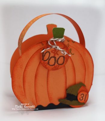Boo!
Fun Project for Halloween. I also used the Vines from the sweet4babies set  and the hat from Spooky2scare
Keywords: crayonletters2stamp numbers2stamp