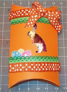 Easter favor box.jpg