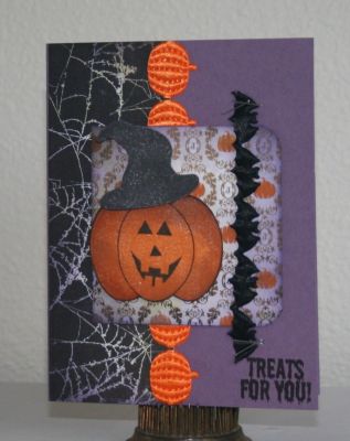 Treats for You
another card using spooky2scare combined with thanks2fall.  more fun may arts ribbon (pumpkins & bats).
