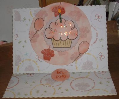 BIRTHDAY  EASEL  CARD 
