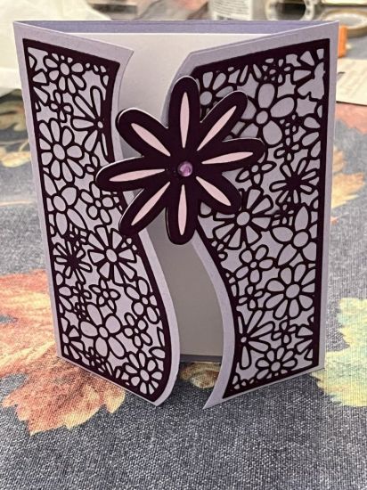 Pixie and Pansy
Flower with magnet to close
Keywords: Lilac and Pansy