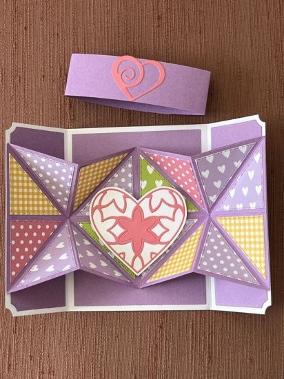 IMG_6366
Keywords: Gate Fold Peek-a-Boo Card Die, Spring Basics paper pad, BancyHearts&Spiros die, orchid cardstock