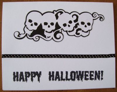 Skulls
I used my Cricut cartridge Wall Decor and More and Spooky2scare stamps
