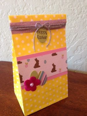 Happy Easter Treat Bag
Sweet & Simple design by Fayleen Tonkin
