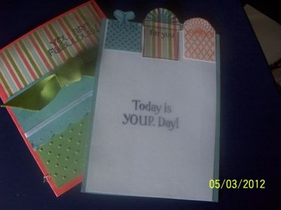 presents pocket inside view
