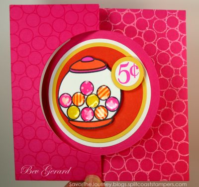 *A Bubblicious Flip-It  -  front
Use your circle flip-it die to easily create a fun & bubbly card sure to make someone's day!  I've heat embossed the gum4backgrounds on one side of the flip-it.
Keywords: bubblegum4me gum4backgrounds moregum4me Sizzix Flip-Its Circle