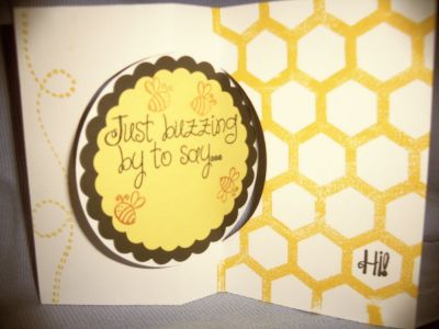 Buzzzzzzzzzzzz around
