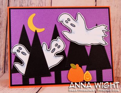 Spoooooky Forest
By using black paper, the tree die is great for creating a spooky Halloween forest!
