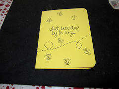 Buzzing By
Keywords: bee, busy, buzzing