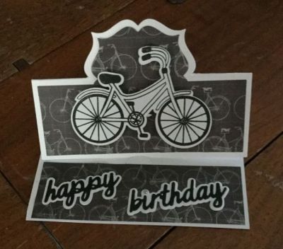 Stand up and bicycle die 
