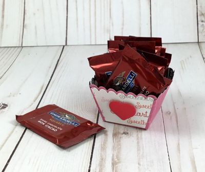 Valentine/Wedding Treat Box
Keywords: Treat Box Die wedding love favor