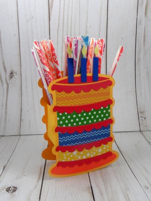 Cake Box It
Keywords: box it die cake fold it birthday treat box