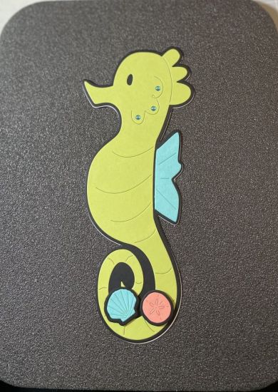 sea horse 
Keywords: Sea horse, slim line , fold it