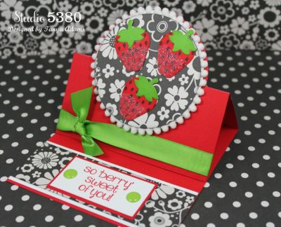 *Circle Stand Up Card
Keywords: strawberries2stamp Sizzix Stand Up Cards