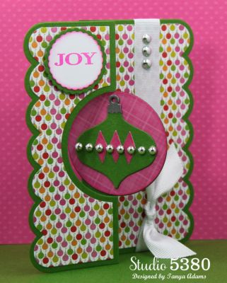 *JOY
Keywords: Triplit Ornaments
