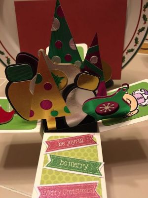 Christmas Surprise!
Keywords: pop up, Christmas, box