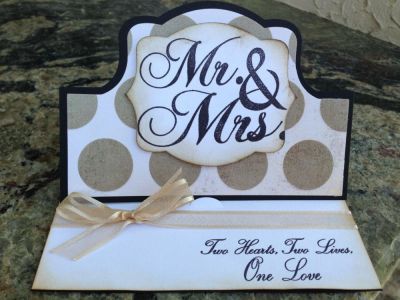 Mr & Mrs
Keywords: Wedding