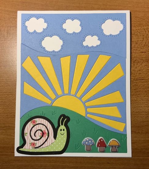 Snail2stamps die �Hello� inside
Sunshine tri-background die
