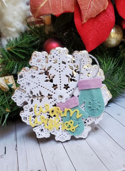 Warm wishes
Sbowflake fold it. Mittens2stamp dies
