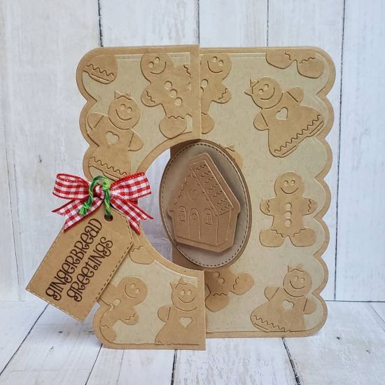 Gingerbread greetings
Extras4snowglobe.  Girlgingerbread2stamp. Gingerbread2stamp.  Scalloped edge flip it
Keywords: scallopEdgeFlipit