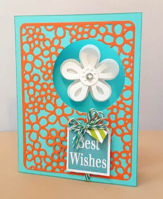 *flower power window
flower powder background die. circle die. flower triplits #3. papers tsol. 
Keywords: SizzixTriplitsFlowers#3