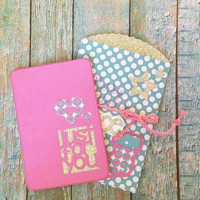 *peace
zig zag bag die set. *other tsol or sizzix dies. tsol of paper
