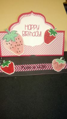 Strawberry stand-up card
Strawberry card standing-up
