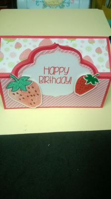 Strawberry stand-up card
Strawberry card outside
