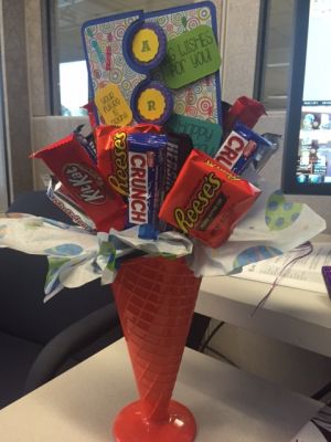 Candy bouquet with Flip It card
