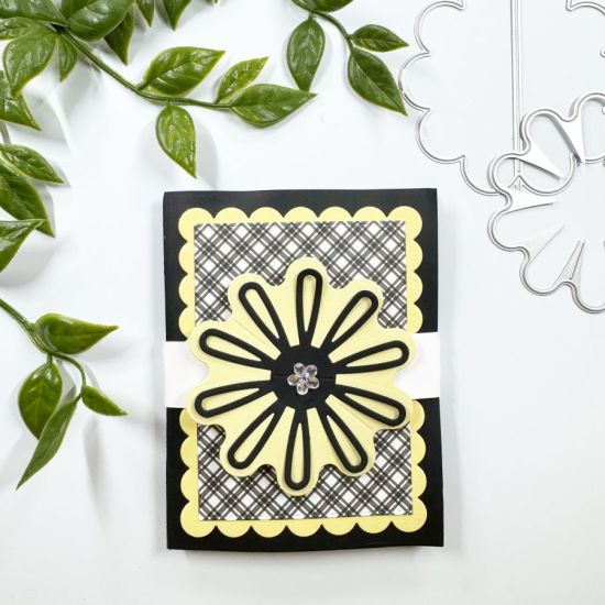 Drop_in_flower_card_die_front_melissa.JPEG