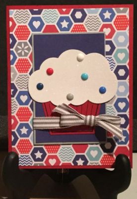 Cupcake Birthday Card
Keywords:  March Kit Club 2016, happyBday2you