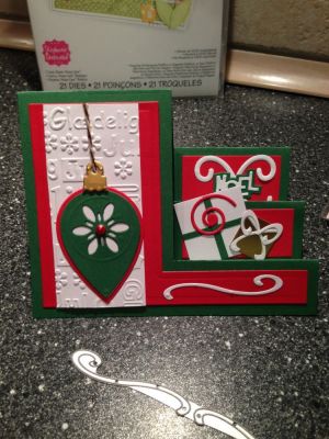 Step-up Christmas card
Keywords: step-up ornaments4christmas christmas discs