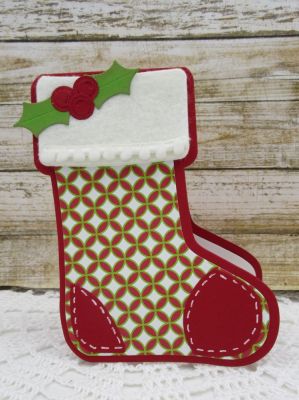 Stocking Fold-its
Sizzix Stocking Set
TSOL papers and felt
