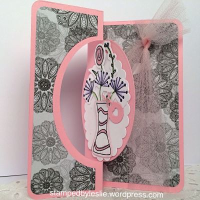 Sending Flowers and Love
Sizzix/Stephanie Barnard Oval Flip-its card Set
Sizzix Flowers & Vase stamp/ die set
Tags & Words
Thanks for looking!

