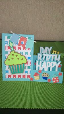 Happy Birthday Step-ups Card Die Set 660142 
