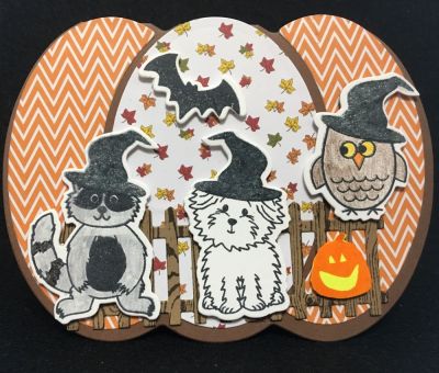 Critters at Halloween
Keywords: halloween raccoon cookie dog owl bat pumpkin