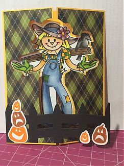 scarecrow_gate_fold.JPG