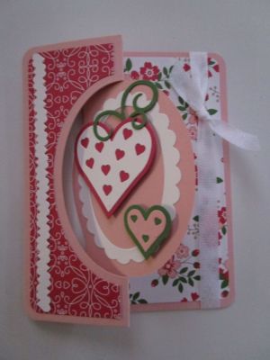 2016 Valentine 12
Challenge to self: Make at least one valentine card with every TSOL card die set that I own.
Keywords: Oval Flip-its Valentine