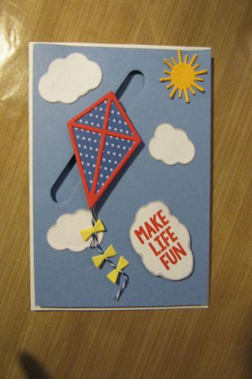 Kite Slider
Encouragement card made for CardsforCubs.org
