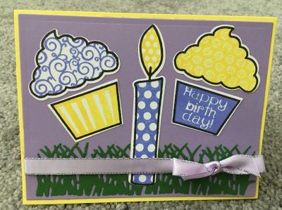 Cupcake Birthday
Sizzix Triplets Cupcakes, Sizzix Lovely Drop-ins, Stamps4cupcaketriplet, Grass die, Candles4birthday stamp 
