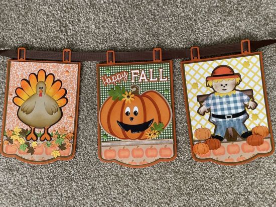 Happy Fall Banner
Keywords: BannerDies