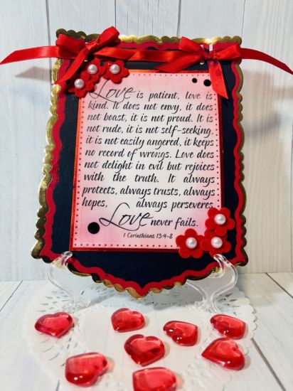 IMG_4487
Deckle edged banner
Keywords: BannerDies quote2love Banner die set