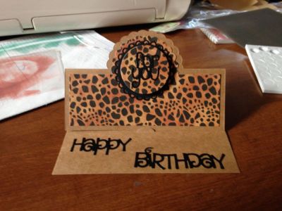  Cheetah birthday card 
Keywords: Cheetah colors, scalloped, standup, brown, happy birthday