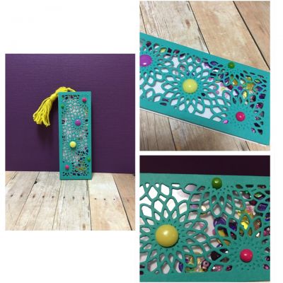 Flower Panel Shaker Bookmark 
