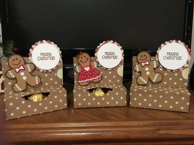 Gift card & Chocolate Box
A fun gift card box that holds three big truffles.
