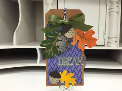 Leaf Tag
Keywords: Tag Leaf Fall Embellishments Patterned Paper