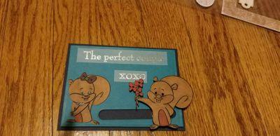 Valentine's day 
Two squirrels falling in love slider card 
Keywords: Squirrel slider Valentine's 